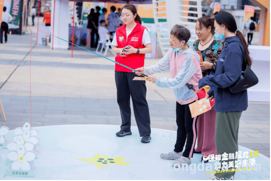 深圳“3·15”金融宣传活动，为市民撑起金融保护伞！，寓教于乐！深圳“3·15”金融活动激发市民参与热情