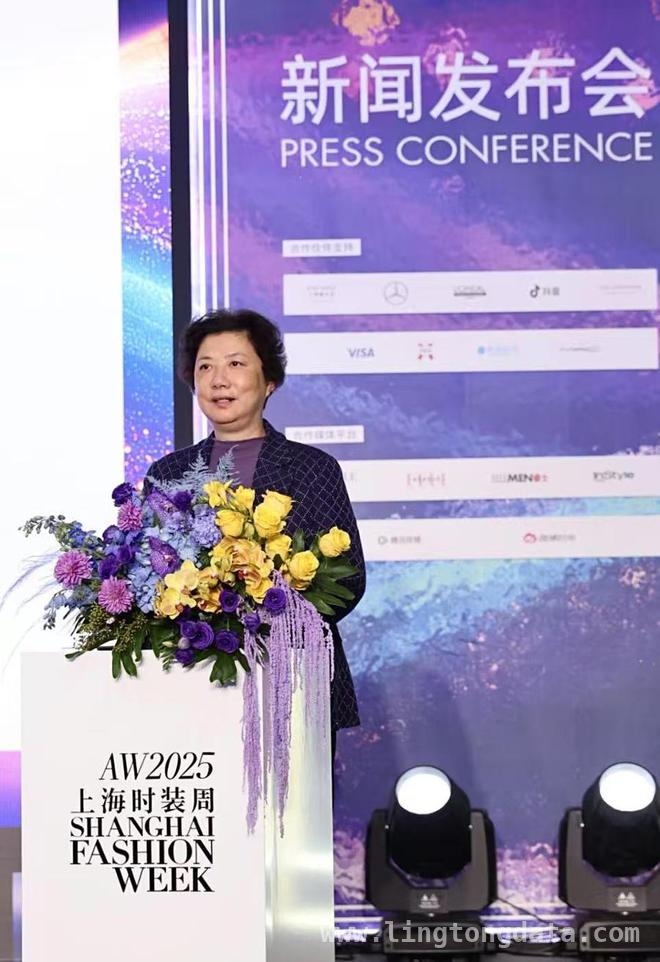 探秘2025秋冬上海时装周：百场首秀千展背后的时尚密码，2025秋冬上海时装周：开启时尚“首”秀盛宴