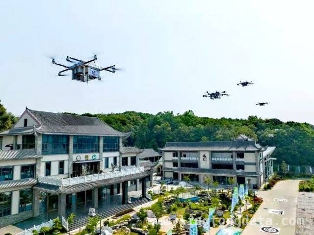 云南低空经济崛起：无人机拓展应用边界，云南低空经济新图景：无人机“飞”入千行百业