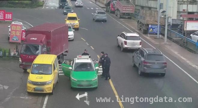 天全警方火速行动，成功拦截12万诈骗款！，12万现金诈骗危机，天全警方化解护群众！