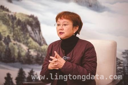 古蜀玉文化：就地取材与文化融合的奇迹 从三星堆和金沙玉器，看古蜀玉文化的独特魅力
