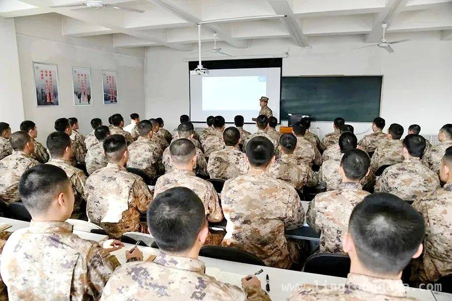 火箭军某部：多模式训练助推实战能力提升 春光里，火箭军某部练兵热潮正酣
