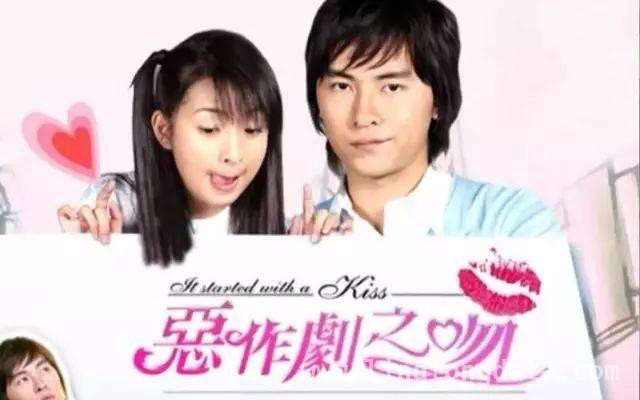 林依晨怀上二胎，大女儿“小林”要有伴啦！，42岁林依晨二胎喜讯，演艺与家庭双丰收