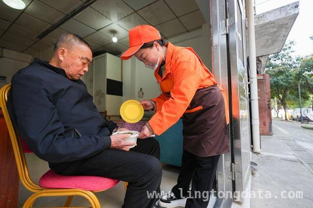 湘潭杉山社区食堂：为老人撑起餐饮“保护伞”