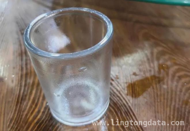 男童在杭州酒楼杯中小便，后续处理能否平息众怒？