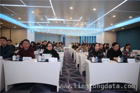 以调研为契机，卢湾高级中学携手团队推进“双新”教育改革，卢湾高级中学“双新”调研启动，为区域教育发展注入新动力