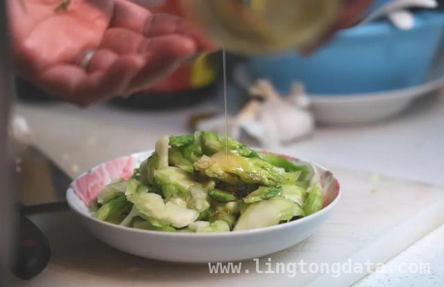 儿菜登场，开启春日美食新体验，春日尝鲜，儿菜吃法大揭秘