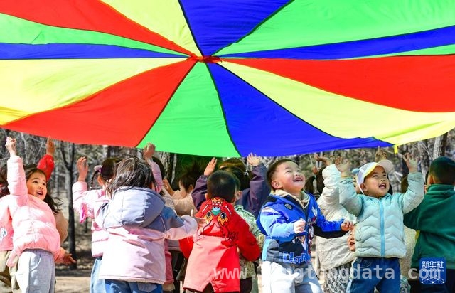 鄂尔多斯康巴什区：以托育服务提升群众幸福感，鄂尔多斯托育服务：让孩子成长更美好，让家长更安心