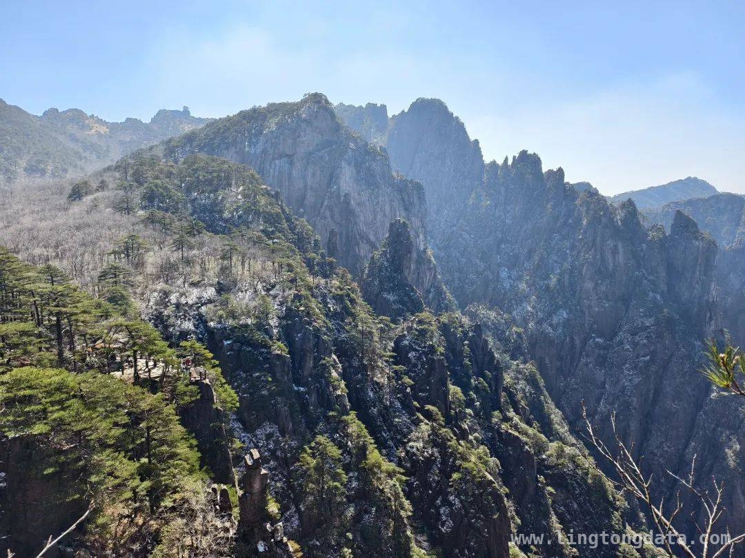 春日黄山，西海大峡谷开启“天人共护”之旅，黄山西海大峡谷开放：生态保护与旅游开发的完美融合