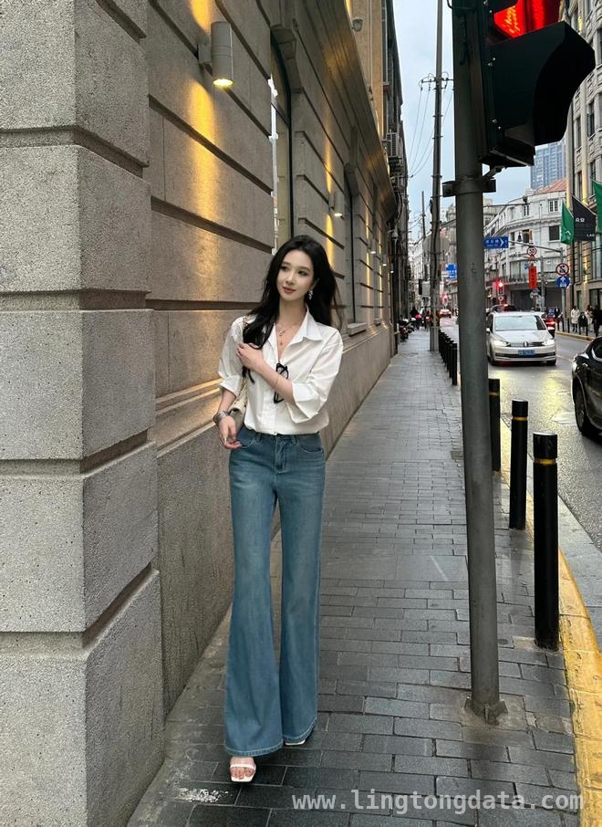 解锁早春时尚密码，五大简约穿搭公式来袭，早春时尚指南：五个简约优雅的穿搭秘籍