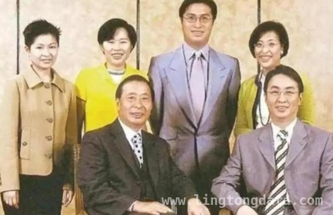 一代富豪李兆基驾鹤西去，奢华“皇宫”背后故事引人深思 李兆基安详辞世，其千亿资产与家族故事成传奇