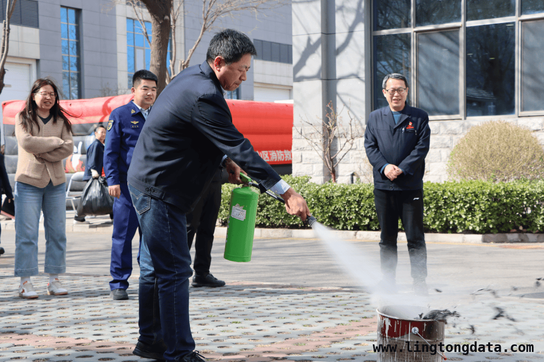 2. 3月19日！石景山区这场校园消防安全活动，亮点满满！，5. 消防走进首钢工学院：“校园安全警示日”活动筑牢师生安全防线