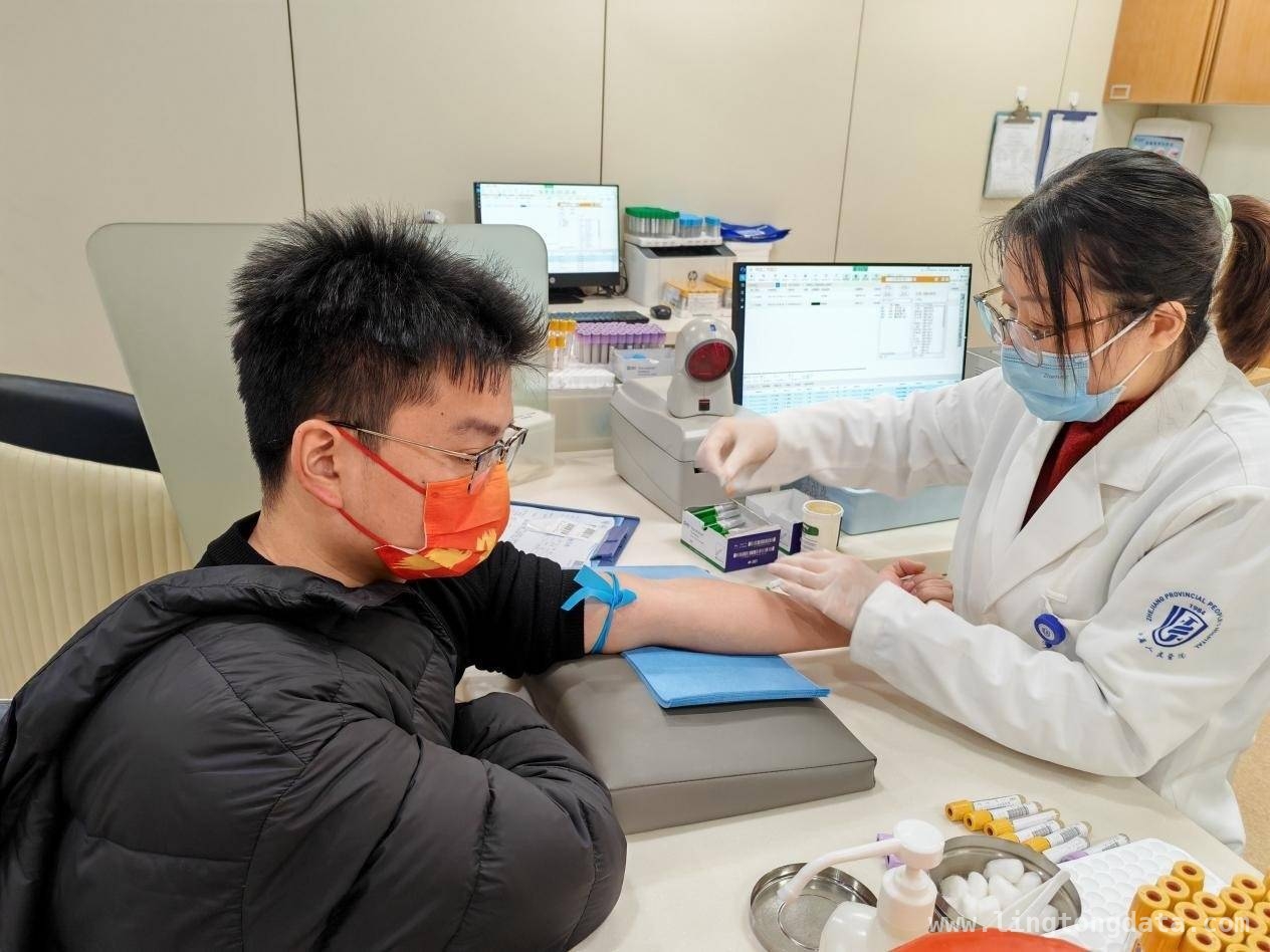 27岁彝族小伙跨越行业，传递生命之光，贵州小伙王超：从新能源领域销冠到造血干细胞捐献英雄