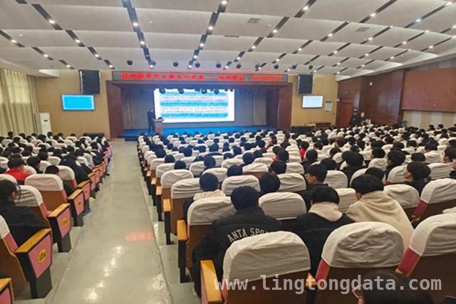 拒绝霸凌，让法治之花绽放在校园，以法治之名，护航青少年远离校园霸凌