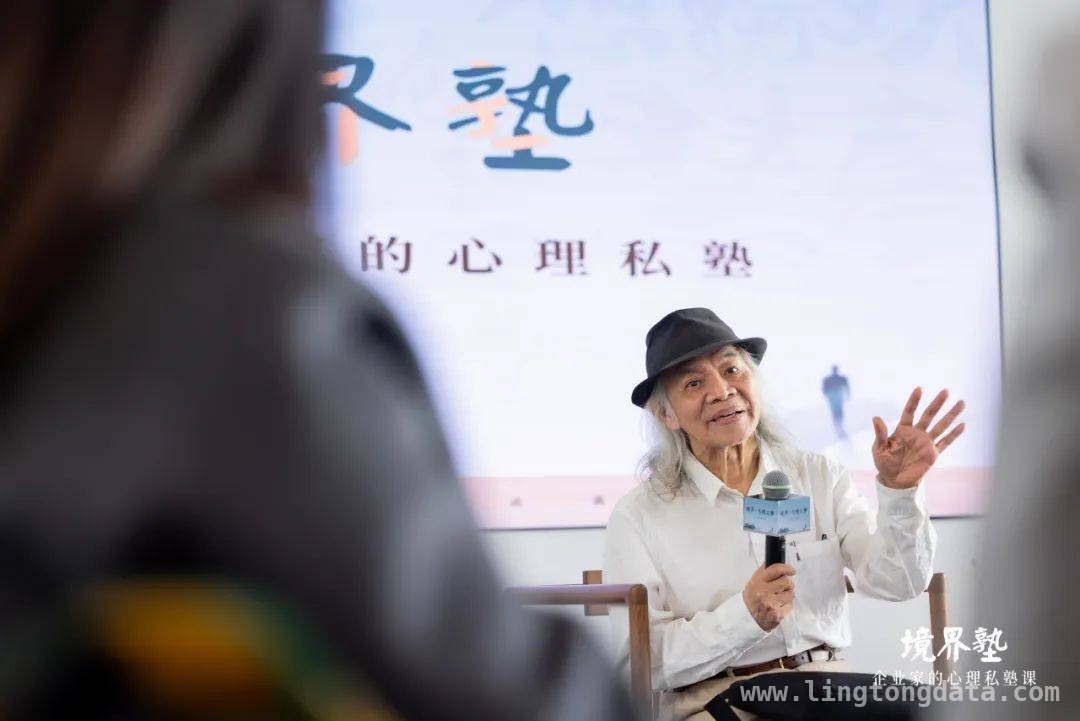 蔡志忠杭州发声：为人生与商业困惑者指点迷津，对话蔡志忠：探寻人生之路与商业破局的秘诀