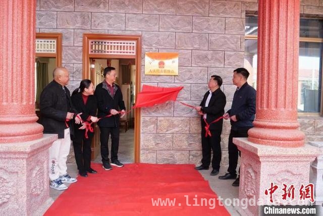 藤县双底村：“云边茶海”开启六堡茶产业振兴之路，梧州六堡茶：突破传统，茶旅融合助力产业腾飞