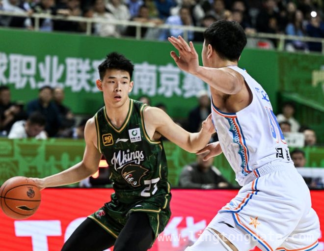 同曦黑马本色尽显，季后赛冲击八强可期？，同曦季后赛之旅：林葳成冲击八强关键先生？