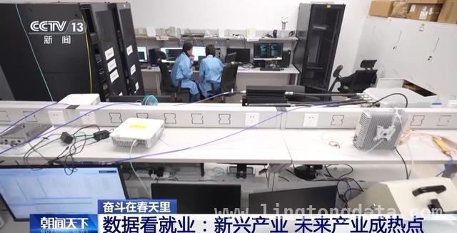 春招现场“抢人”大战，新兴产业成就业热点，2025春招火热开启，各地出招揽才促就业