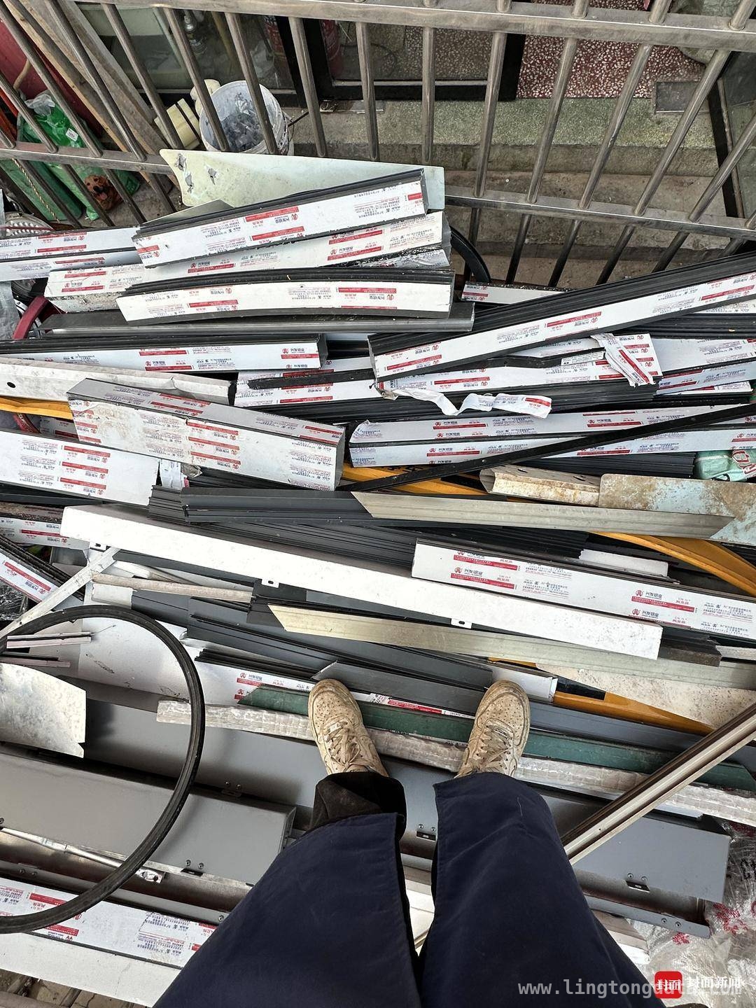 从抗拒到热爱，废品回收少年的逆袭之路 废品回收：陈冬冬开启资源再生新征程