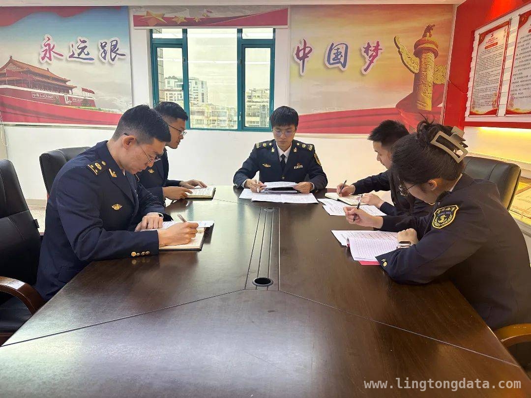 汕头海事青年三月学雷锋，践行精神展风采