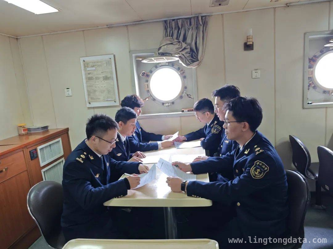 汕头海事青年三月学雷锋，践行精神展风采