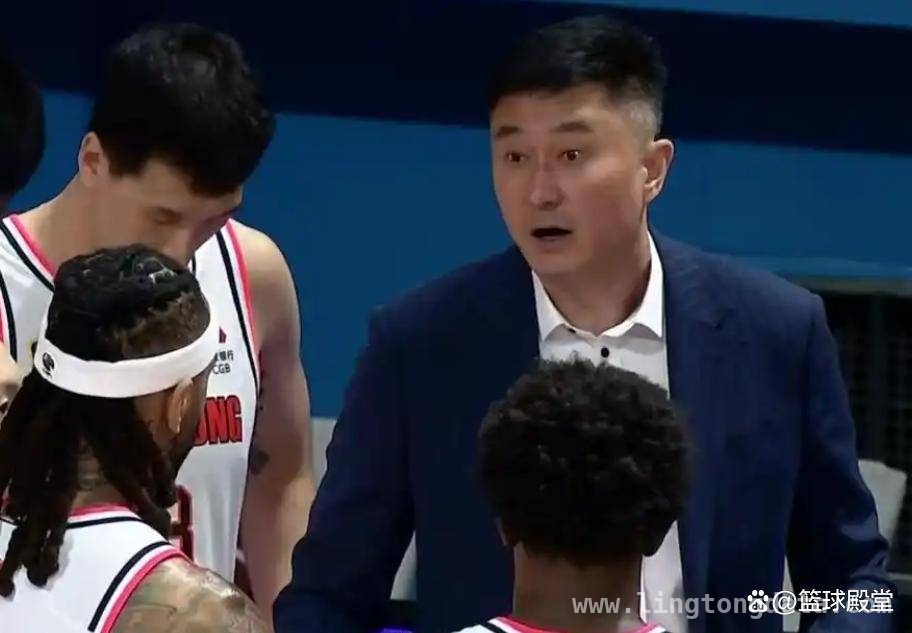 杜锋赛后评徐昕与徐杰，广东男篮排名劣势仍需努力