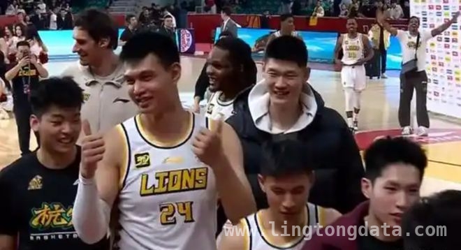 榜首对决！许钟豪肘击张宁，广厦队客场惹众怒 山西主场折戟，许钟豪恶行引发赛后风波