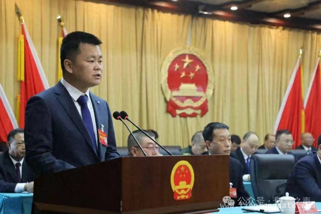 89后清华硕士当选阳原县长，基层奋斗绽放光彩，刘尊浩：从清华学子到阳原县长的基层之路