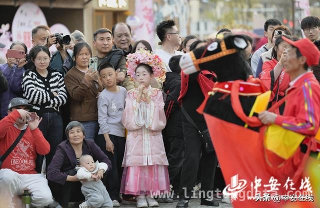 肥东撮街簪花节：千年文化绽放新魅力，肥东撮街簪花节，让非遗簪花文化焕发生机