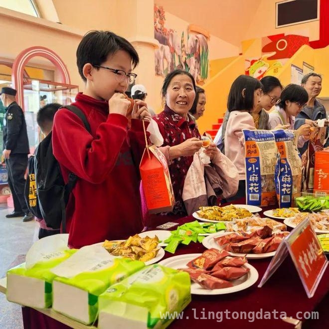 跨越千里，资中木偶戏惊艳首都观众 资中木偶戏京城绽放，文化与商机共舞
