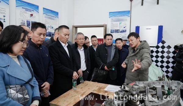 “以智提质，渝创渝新”活动：校企合作共探民营经济高质量发展之路