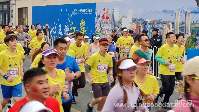 金标首秀，2025武汉马拉松燃爆春日江城，跑遍武汉美景，2025武汉马拉松精彩不断