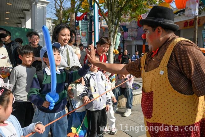 2025上海欢乐谷国潮文化节，多维次元穿越之旅！，上海欢乐谷国潮文化节，开启今春国风狂欢！