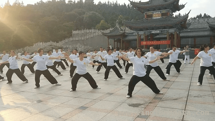 太极拳：从练功场到生活的全方位滋养 融入太极拳生活，拥抱身心升华新境界