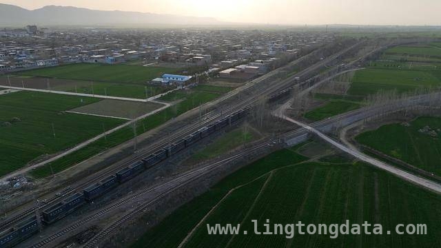 “一单到底”！郑州局公铁联运新模式助力企业发展，国铁郑州局首趟公铁联运“一单制”列车开启物流新时代