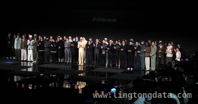 杉杉西服流行趋势发布，引领2025时尚新风尚 杉杉携中国西服流行趋势，亮相2025国际时装周