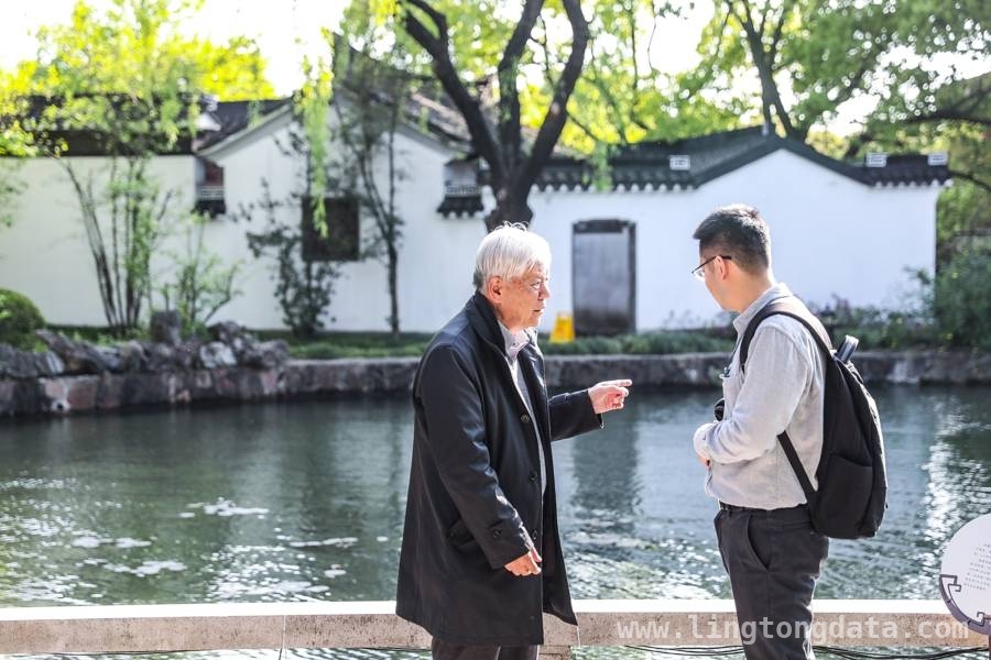 洱海边的守护者：孔海南让海菜花变“致富花”，70 岁教授 37 年守护洱海，海菜花成致富密码！