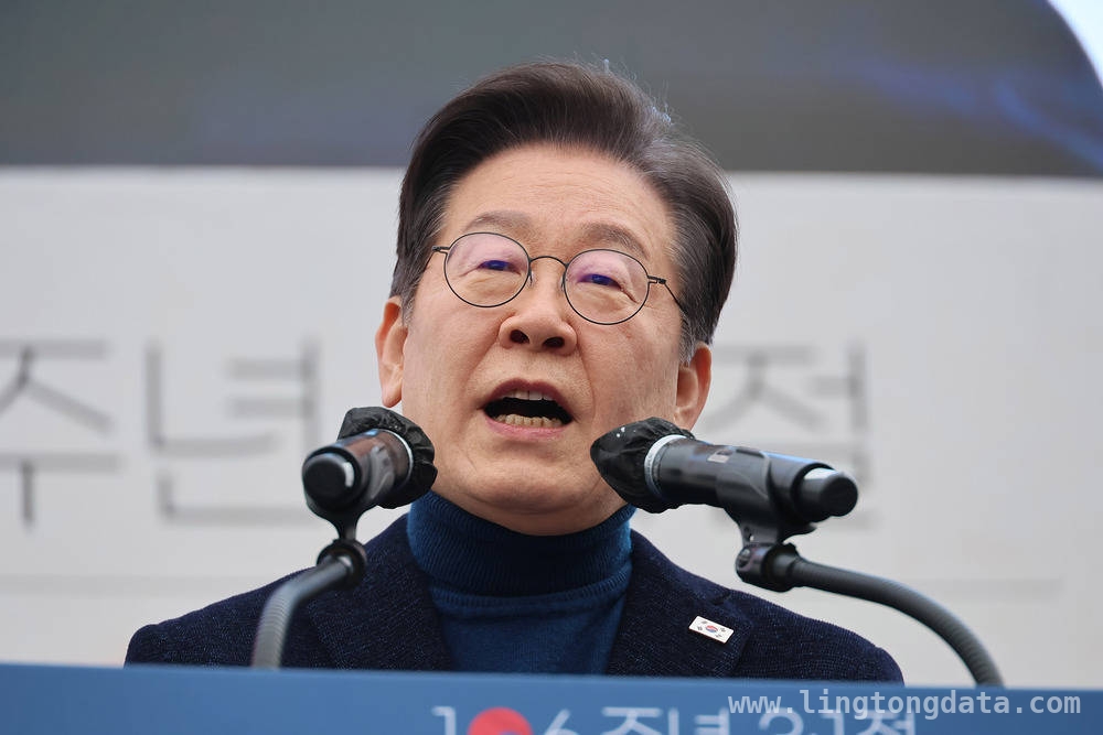 韩德洙弹劾案宣判！停职87天后恢复职权，尹锡悦弹劾案走向成谜，韩国宪法法院驳回韩德洙弹劾案，停职总理重掌权柄，在野党弹劾再受挫