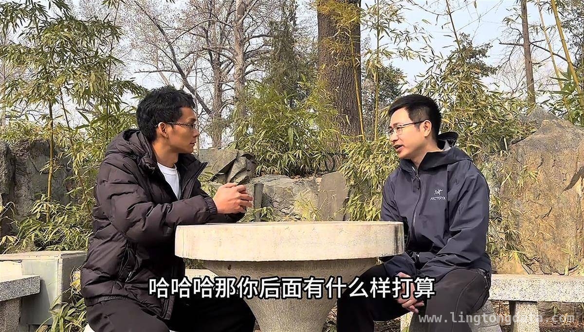 2. 从复读“钉子户”到大学新生，唐尚珺的最新动态与梦想之路 3. 唐尚珺到访清华，分享心路，开启人生新旅程与目标新挑战