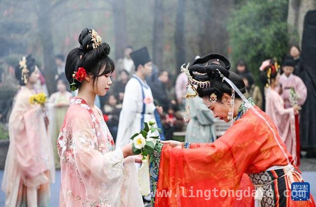 重庆璧山秀湖公园：一场传统文化礼仪的沉浸式盛宴，重庆璧山秀湖公园传统文化礼仪展示活动，带你领略中华古韵