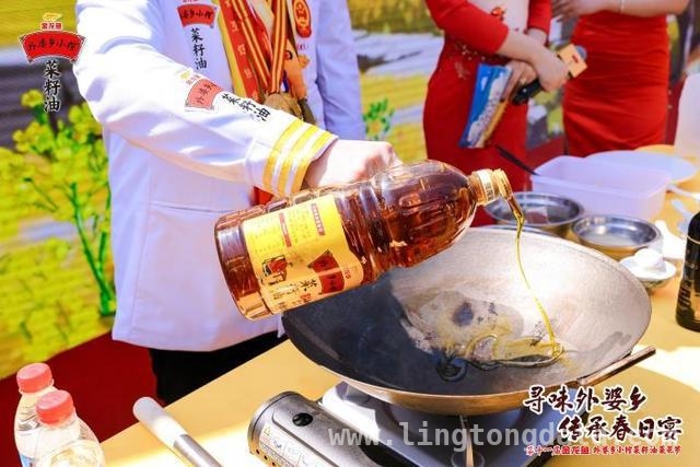 十一年坚守，外婆乡小榨菜籽油借油菜花节深化品牌情感，第十一届金龙鱼外婆乡油菜花节在西递村盛大启幕，共赴春日盛宴