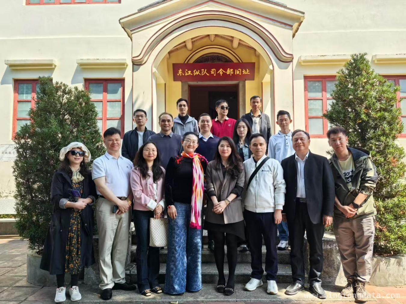 源城作协大鹏行：搭建文学交流桥梁，共促创作繁荣 深圳大鹏与河源源城作家交流：聚焦AI时代文学创作新挑战