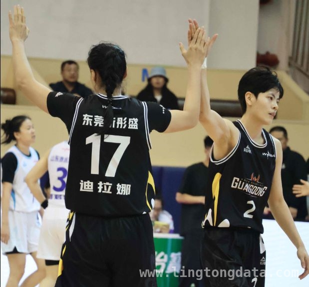 2. 23 岁杨舒予挑大梁，广东女篮半决赛激战正酣