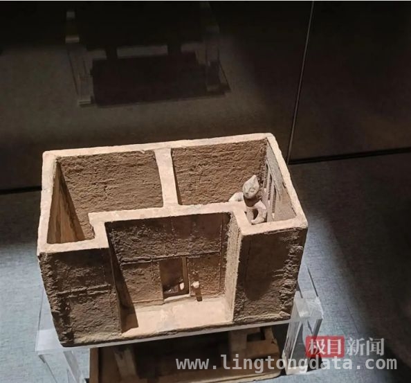 当文物“撞脸”动漫角色，南充陶俑与奥特曼的奇妙邂逅 四川南充博物馆“奥特曼陶俑”火了，还有哪些文物“撞脸”趣事？