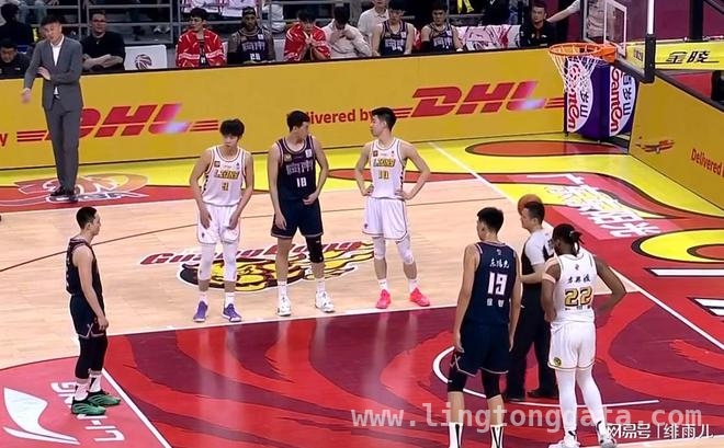 广东男篮激战广厦，外援表现左右季后赛走向 广东男篮战胜广厦，小外援补强计划路在何方？
