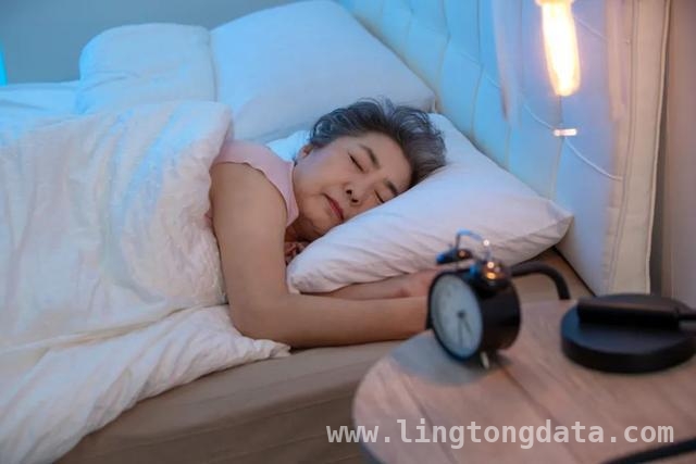 关注睡眠质量：鼾声、“鬼压床”等问题全解析