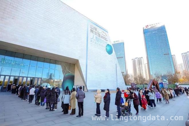 “人智时代”济南国际双年展：一场艺术的震撼之旅