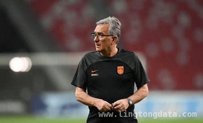 0:2！国足不敌澳大利亚，出线希望系于后续赛事