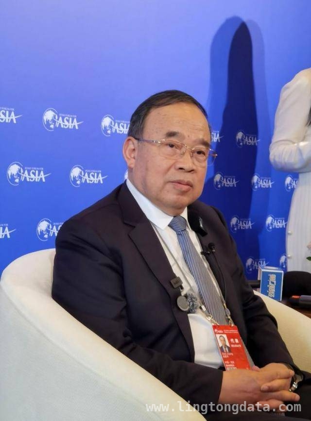 探秘海南自贸港：开放成果显著，引领经济新潮流，2025，海南自贸港开放新征程闪耀世界
