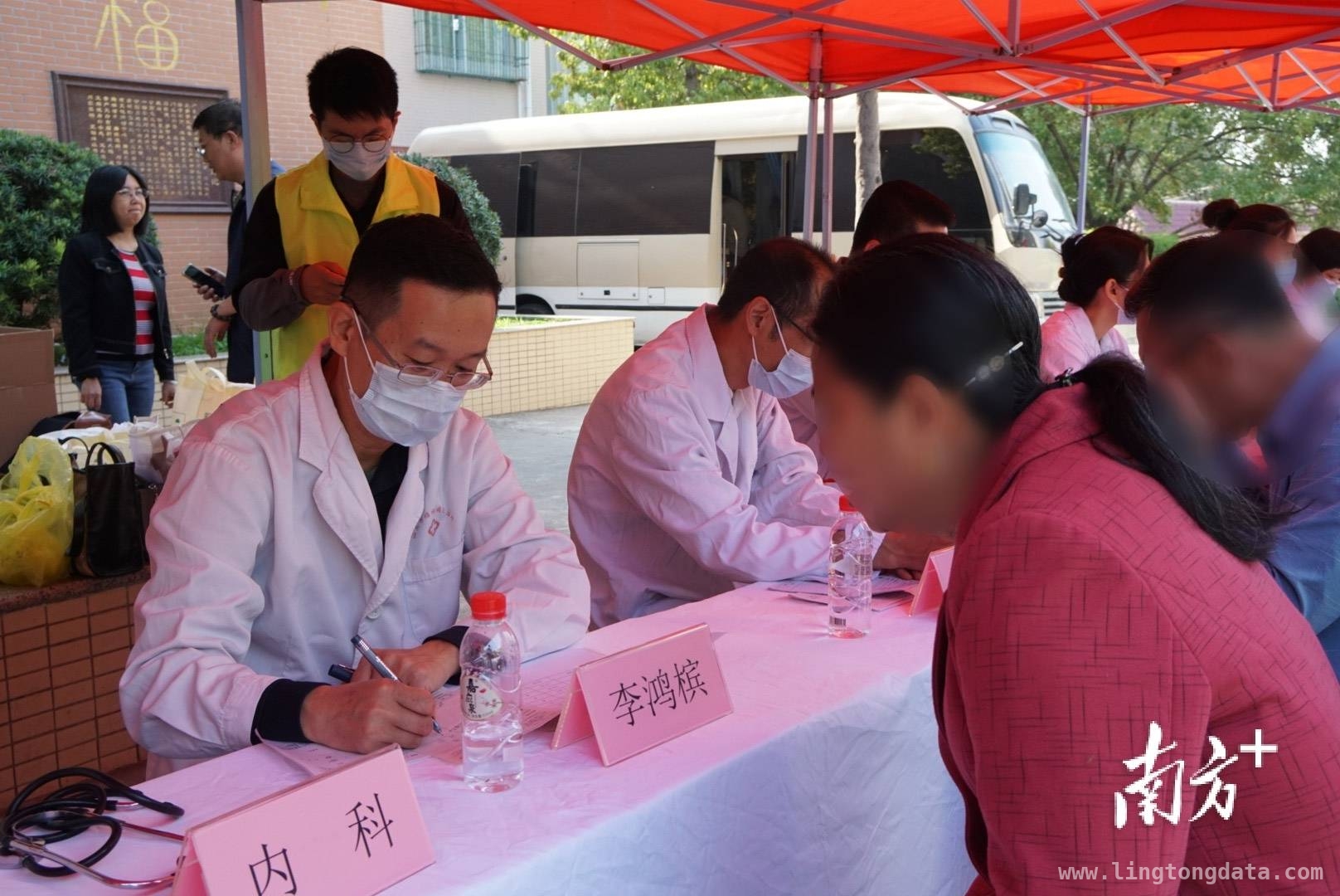 汕头亮灯宣传结核防治，共筑健康防线 30个世界防治结核病日，汕头行动起来！